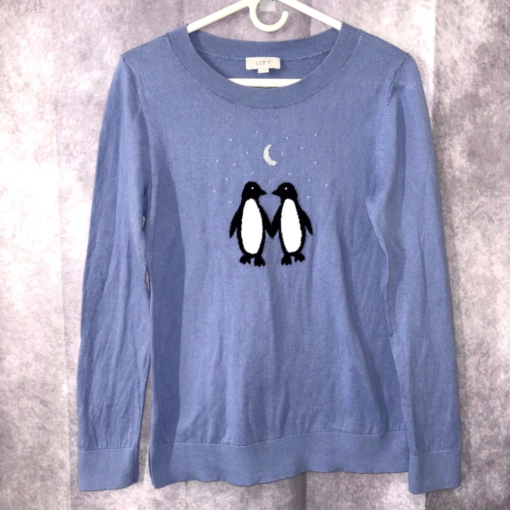 LOFT Penguin Moon Crewneck Casual Sweater Womens Size M Periwinkle Blue Winter